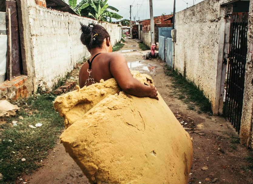 mattress crop
